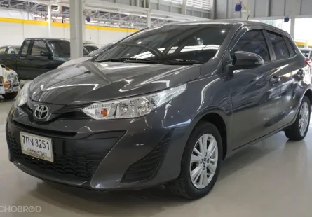 2017 Toyota YARIS 1.2 E รถเก๋ง 5 ประตู 