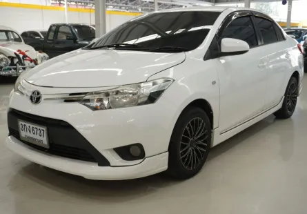 2013 Toyota VIOS 1.5 J รถเก๋ง 4 ประตู 