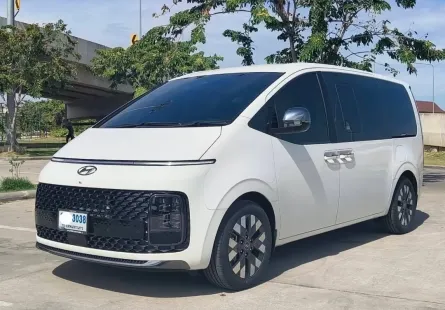 2023 Hyundai STARIA 2.2 Premium รถตู้/VAN รถบ้านมือเดียว ไมล์น้อย เจ้าของขายเอง 