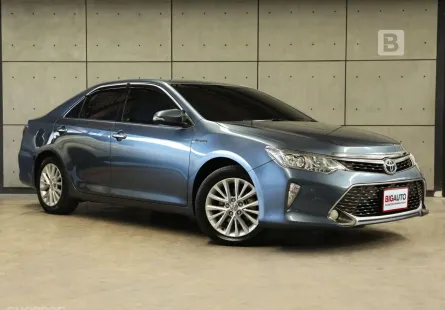 2016 Toyota Camry 2.5 Hybrid Sedan AT ไมล์เเท้ สภาพตัวรถโดยรวมไม่ต่างจากรถใหม่เลยครับ B6135