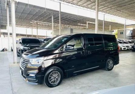 HYUNDAI H1 2.5 DELUXE ปี 2020 รถสวย มือแรกออกห้าง ไมล์น้อย TOP หน้า Daimon แล้ว รับประกันตัวถังสวย