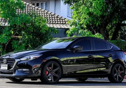 ขาย รถมือสอง 2018 Mazda 3 2.0 (4Door) รถเก๋ง 4 ประตู 