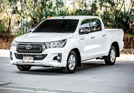 2020 Toyota Hilux Revo 2.4 รถกระบะ 