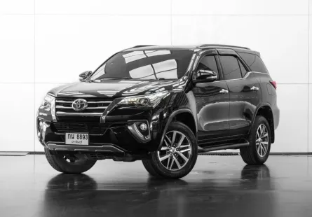 2015 TOYOTA Fortuner 2.4 V 2WD  A/T