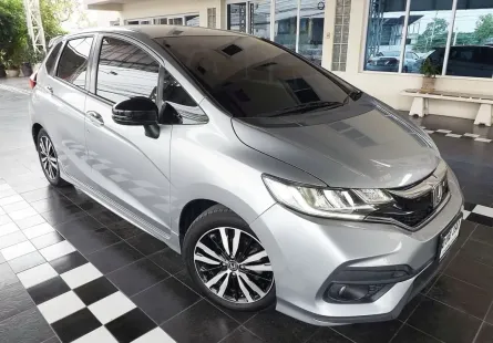 2017 Honda JAZZ 1.5 i-VTEC RS รถเก๋ง 5 ประตู สวยไมล์แท้ ถูกสุดในรุ่น