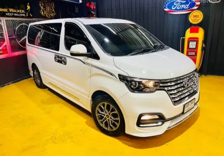 2021 Hyundai H-1 2.5 H-1 Impressive รถตู้/VAN ผ่อนได้ รถบ้าน ไมล์น้อย มือเดียวป้ายแดง 