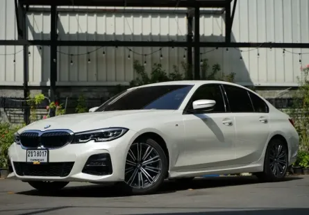 2019 BMW 3 Series 2.0 330i รถเก๋ง 4 ประตู เจ้าของขายเอง รถบ้านมือเดียว ไมล์น้อย 