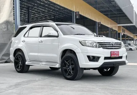 TOYOTA FORTUNER 2.5V เกียร์ A/T ปี2014 