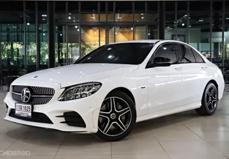 2021 Mercedes-Benz C-Class 2.0 C300e รถเก๋ง 4 ประตู ออกรถง่าย รถบ้านมือเดียว ไมล์แท้ 