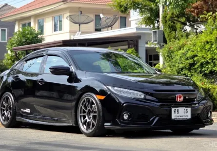 2018 Honda CIVIC 1.5 i-VTEC Turbo รถเก๋ง 5 ประตู ดาวน์ 0% รถบ้าน แต่งสวย ไมล์น้อย 