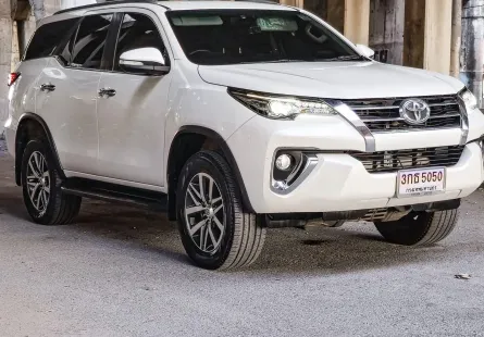 2016 Toyota Fortuner 2.8 V SUV 