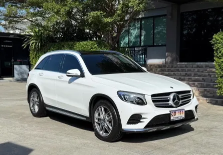 2020 BENZ GLC 250D AMG รถมือเดียวออกป้ายแดง รถวิ่งน้อย เข้าศูนย์ทุกระยะ ไม่เคยมีอุบัติเหตุครับ