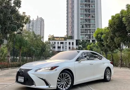 2019 Lexus ES300h 2.5 Grand Luxury รถเก๋ง 4 ประตู รถบ้านแท้  มือเดียวป้ายแดง ประวัติดี 