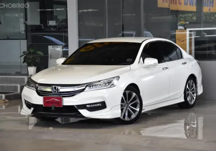 Honda ACCORD 2.0 EL ปี2018 ไมล์แท้ 9*,*** โล เข้าศูนย์ตลอด รถบ้านมือเดียว ไม่เคยติดแก๊สแน่นอน ฟรีดาว