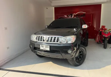 2011 Toyota Fortuner 2.7 V SUV 