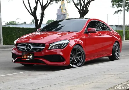 Mercedes-Benz CLA250 AMG 2.0 W117 Dynamic รถบ้านมือเดียวออกศูนย์ ใช้งานน้อยไมล์เพียง 7 หมื่นกว่าโล