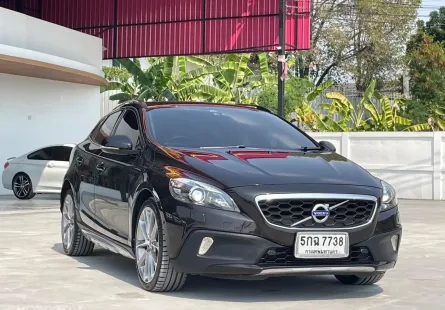 2016 VOLVO V40,D4 CROSS COUNTRY โฉม ปี13-ปัจจุบัน