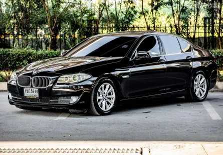 2013 BMW 5 Series 2.0 520i รถเก๋ง 4 ประตู 