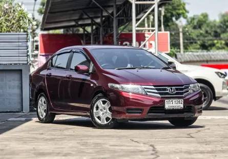 2013 Honda CITY 1.5 i-VTEC รถเก๋ง 4 ประตู รถสวย ราคาประหยัด