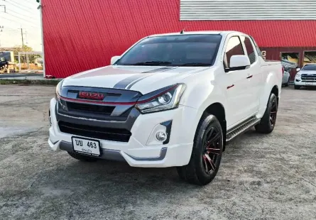 Isuzu D-Max SPACECAB Hi-Lander 1.9 X-Series Z (DVD) เกียร์ธรรมดา ปี 2018 ผ่อนเริ่มต้น 7,*** บาท