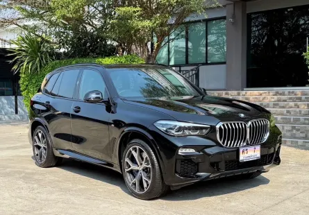 2021 BMW X5 MSPORT รถมือเดียวออกป้ายแดง เข้าศูนย์ทุกระยะ ไม่มีอุบัติเหตุ วารันตียังเหลืออีกนานครับ