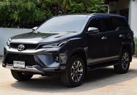 Toyota Fortuner Leader 2.4 V  ขับ 2 V ตัวท๊อป ขับ 2 ปี 2023 วิ่ง 6,xxx km รถสวย ใหม่มากๆ 