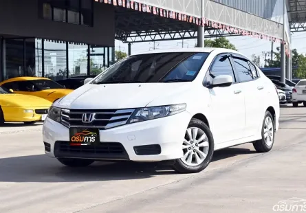 Honda City 1.5 V i-VTEC 2013 รถบ้านมือเดียวออกศูนย์ใช้งานน้อยประวัติดีมาก