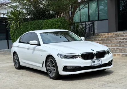 2018 BMW 520D G30 SPORTLINE รถมือเดียวออกป้ายแดง รถวิ่งน้อย เข้าศูนย์ทุกระยะ ไม่เคยมีอุบัติเหตุครับ