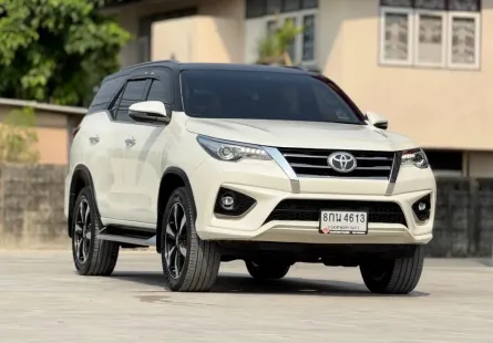 2018 TOYOTA FORTUNER, 2.8 TRD SPORTIVO 4WD (Black Top) โฉม ปี15-ปัจจุบัน สีขาว