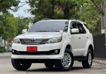 Toyota Fortuner 2.7V CNG AT มือเดียว สภาพสวย ติดCNGจากศูนย์อย่างดี ประวัติศูนย์ตลอด พร้อมใช้  