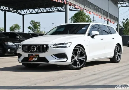 Volvo V60 2.0 T8 Inscription 4WD 2020 รถบ้านใช้งานในครอบครัว ชุดแต่งรอบคัน ออปชั่นครบ