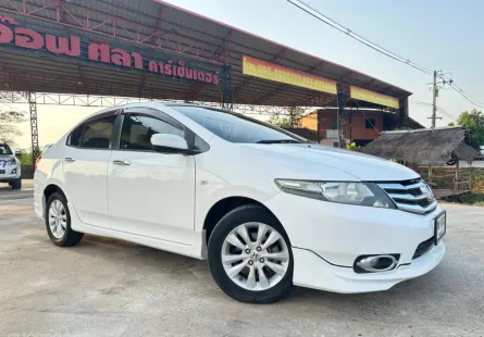 2013 Honda CITY 1.5 V i-VTEC AT รถเก๋ง 4 ประตู 