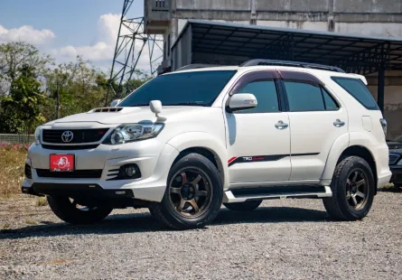 TOYOTA FORTUNER CHAMP 3.0 TRD 4WD TOP ปี2014(แท้) เกียร์ AUTO โฟร์วิล สีขาว