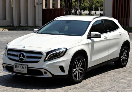 2016 Mercedes-Benz GLA200 1.6 Urban SUV ฟรีดาวน์ ผ่อนอีกทีปีหน้า