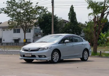 2013 Honda CIVIC 1.8 i-VTEC รถเก๋ง 4 ประตู ฟรีดาวน์