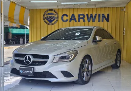 2017 Mercedes-Benz CLA-Class 1.6 CLA200 รถเก๋ง 4 ประตู 