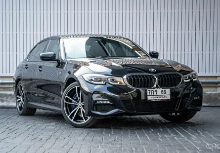 2020 BMW 330e M Sport (Plug-in Hybrid)