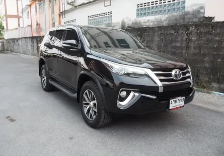 TOYOTA FORTUNER 2.4 V ปี 2016