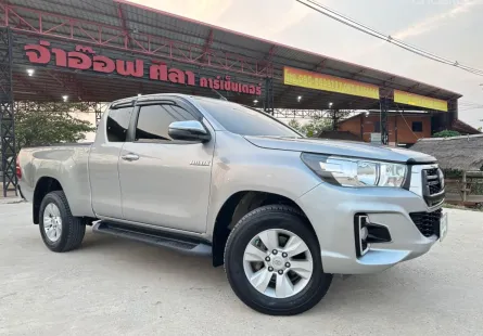 2017 Toyota Hilux Revo Prerunner 2.4 J Plus MT รถกระบะ 