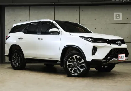 2023 Toyota Fortuner 2.4 Leader G SUV AT ไมล์แท้ 6 พัน MODEL MINORCHANGE รถมือเเรกจากป้ายเเดง B3548