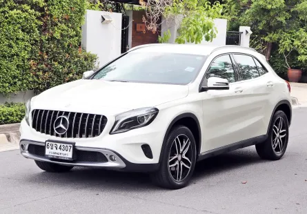 2017 Mercedes-Benz GLA200 1.6 W156 Urban  SUV 