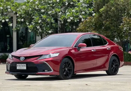 Toyota Camry 2.5 Sport สีแดง ปี2021
