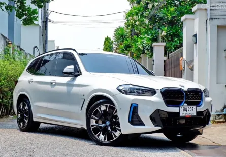 2022 BMW iX3 74.0kWh iX3 M Sport (Pro) SUV รถสวย 