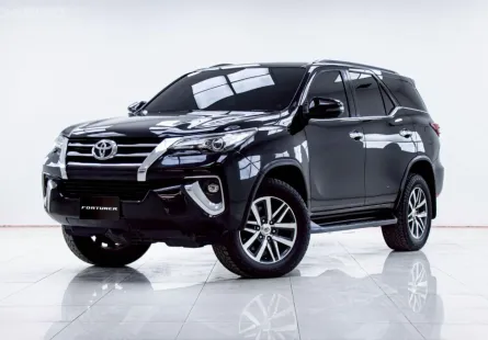 5B665 Toyota Fortuner 2.4 V SUV 2017 