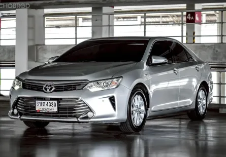 2015 Toyota CAMRY 2.0 รถเก๋ง 4 ประตู รถบ้านมือเดียว
