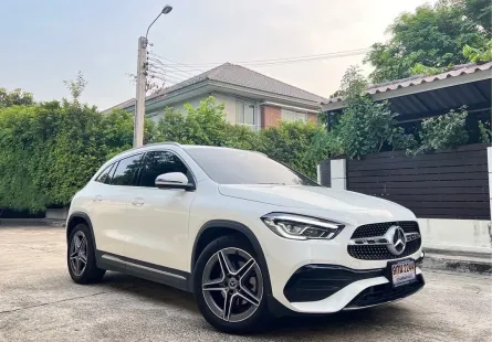 2022 Mercedes-Benz GLA-Class 1.3 GLA200 SUV ออกรถง่าย รถบ้านมือเดียวไมล์น้อย  