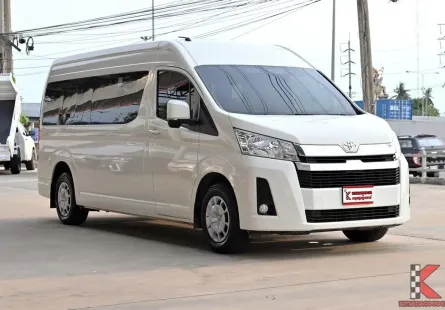 Toyota Commuter 2.8 2022 รถตู้ใช้งานในครอบครัวเบาะวีไอพี 3 แถว เกียร์ออโต้ เจ้าของเดิมเช็คศูนย์ตลอด