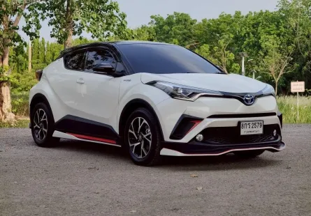 2019 Toyota C-HR 1.8 HV รถเก๋ง 5 ประตู ออกรถง่าย รถสวย ไมล์แท้ 