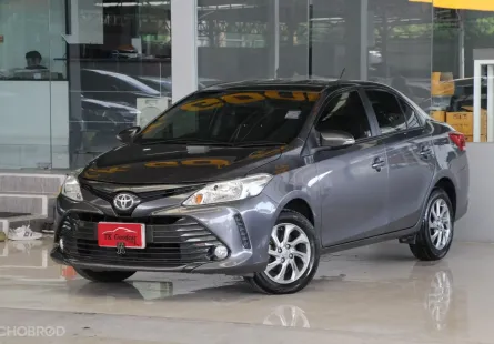 Toyota VIOS 1.5 E ปี 2018 ไม่เคยติดแก๊สแน่นอน รถบ้านมือเดียว ใช้น้อยเข้าศูนย์ตลอด ออกรถ0บาท 