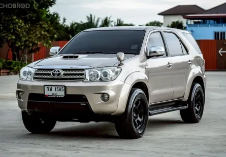 2009 Toyota Fortuner 3.0 V SUV ออกรถฟรี